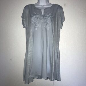 2/$15 Adobe Star Cap Sleeve Embroidered Long Top L